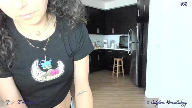 Gallery image thumbnail from vroom's myfreecams stream on, 03/13/2025, 24:41 image 12 of 20
