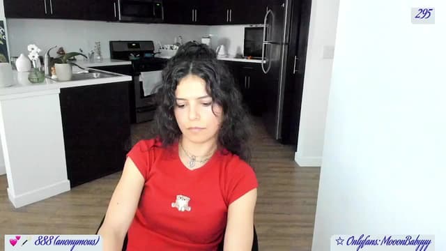 Gallery image thumbnail from vroom's myfreecams stream on, 05/12/2025, 03:38 image 14 of 20