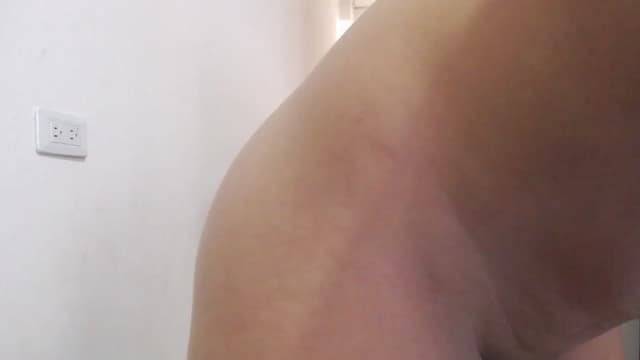 Gallery image thumbnail from yenlo's myfreecams stream on, 06/01/2023, 16:26 image 5 of 20