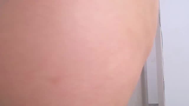 Gallery image thumbnail from yenlo's myfreecams stream on, 03/30/2024, 16:31 image 7 of 20
