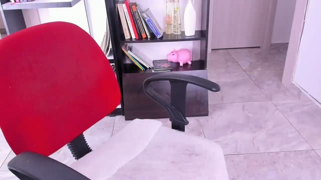 Gallery image thumbnail from yenlo's myfreecams stream on, 04/25/2025, 16:45 image 4 of 20