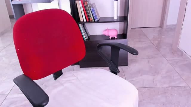 Gallery image thumbnail from yenlo's myfreecams stream on, 06/05/2025, 16:57 image 2 of 20