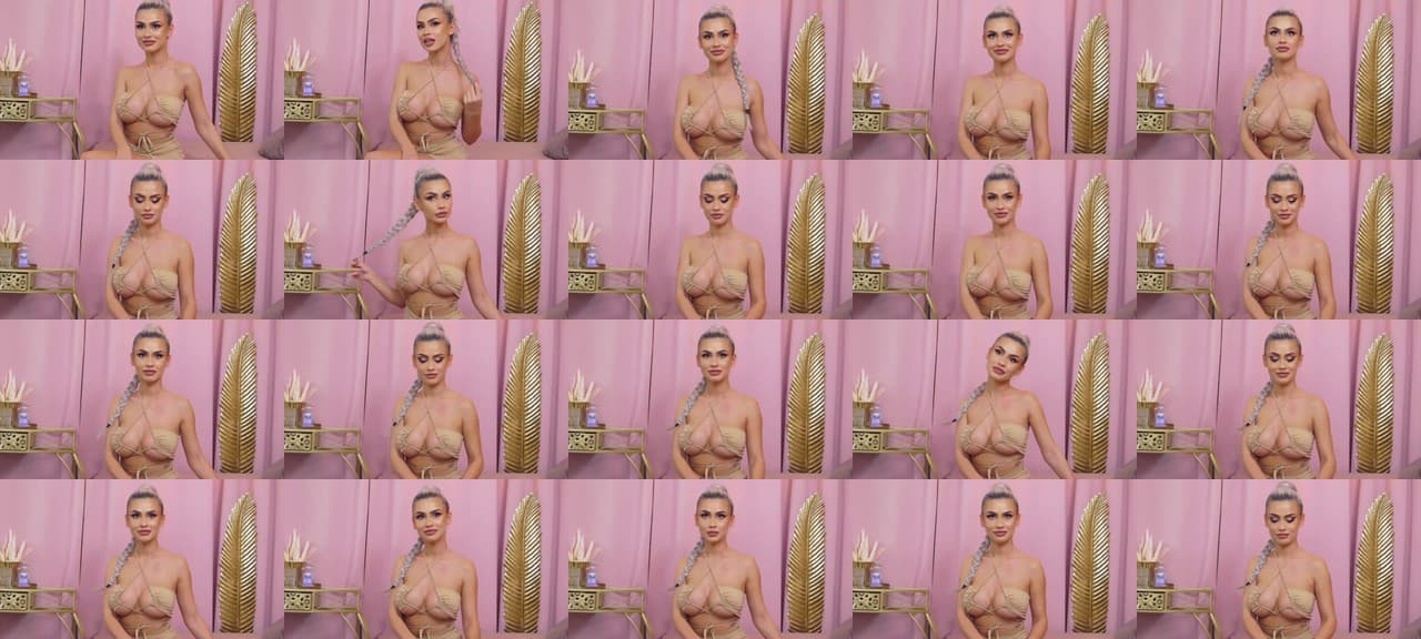 Serene_Sophie-MFC-202209292233_m.jpg