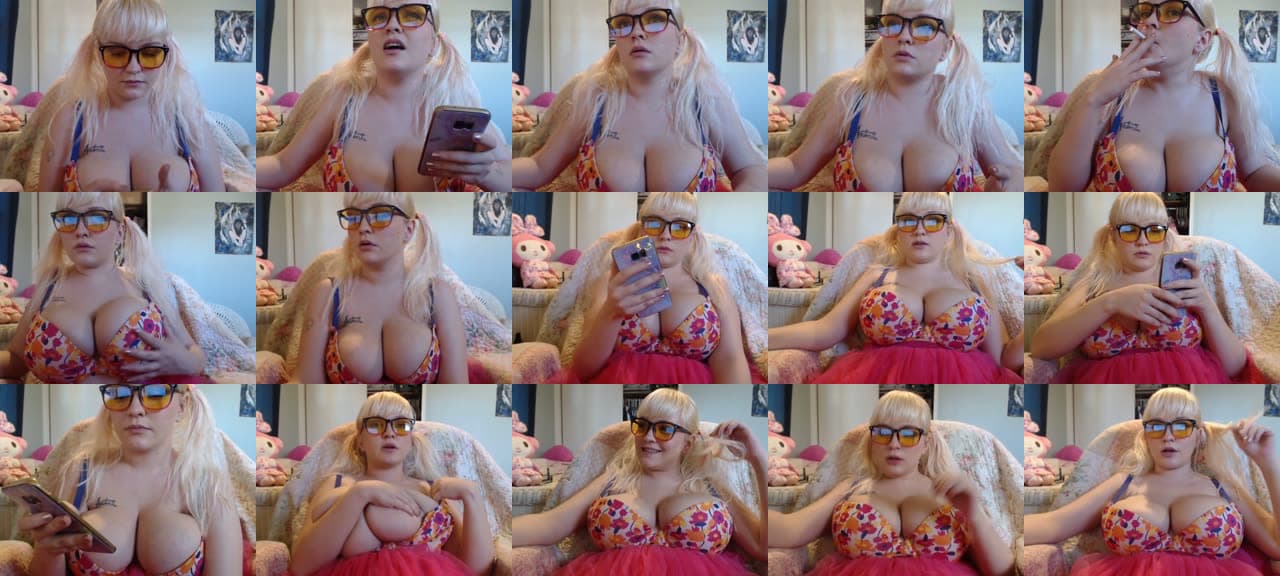 PrincessDust-MFC-201812021634_m.jpg