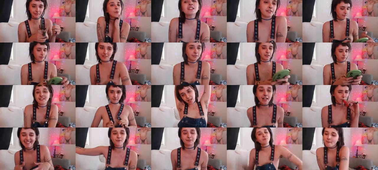 sickgrrl-MFC-202011231930_m.jpg
