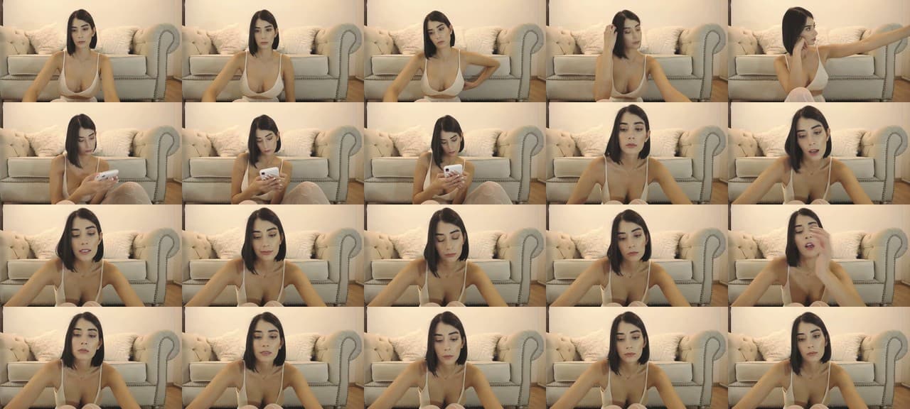 Lana_red-MFC-202110070111_m.jpg