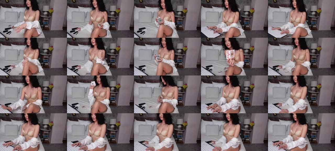 FoxyLarysa-MFC-202204271830_m.jpg