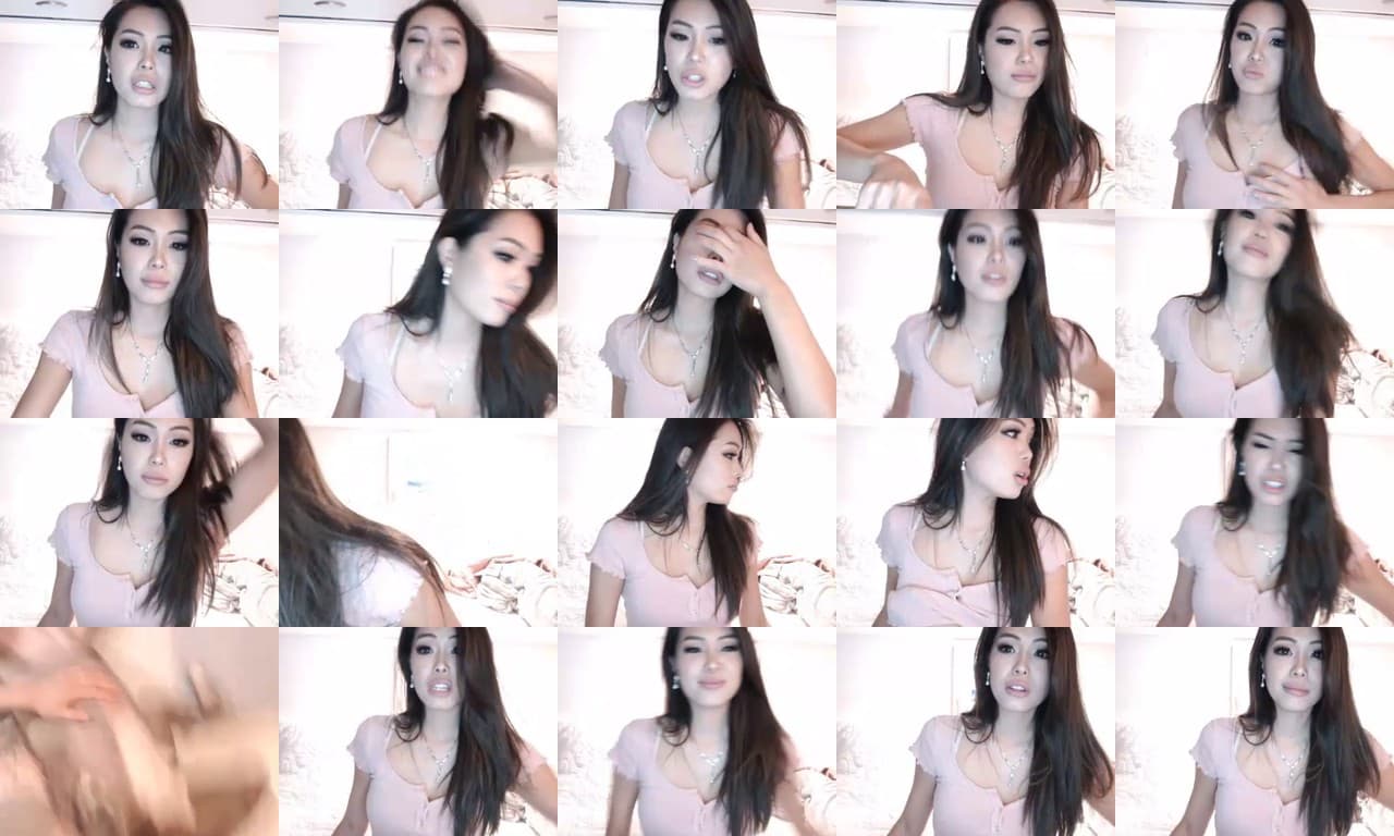 Lil_Piglet-MFC-201908210406_m.jpg