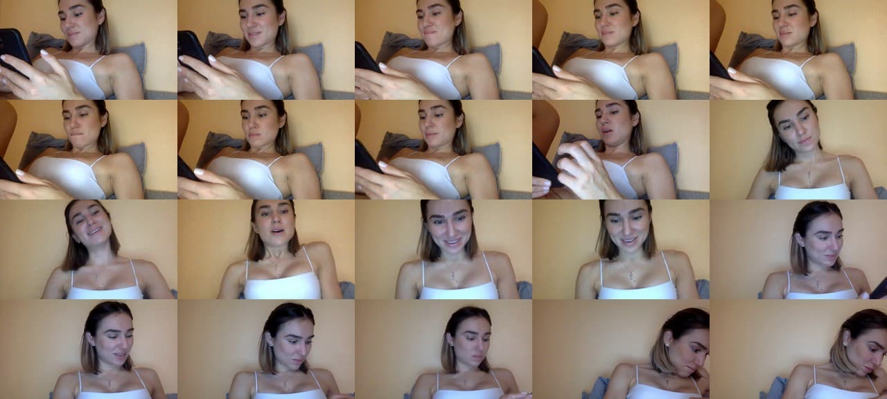 EgoisticKitty-MFC-202111021138_m.jpg