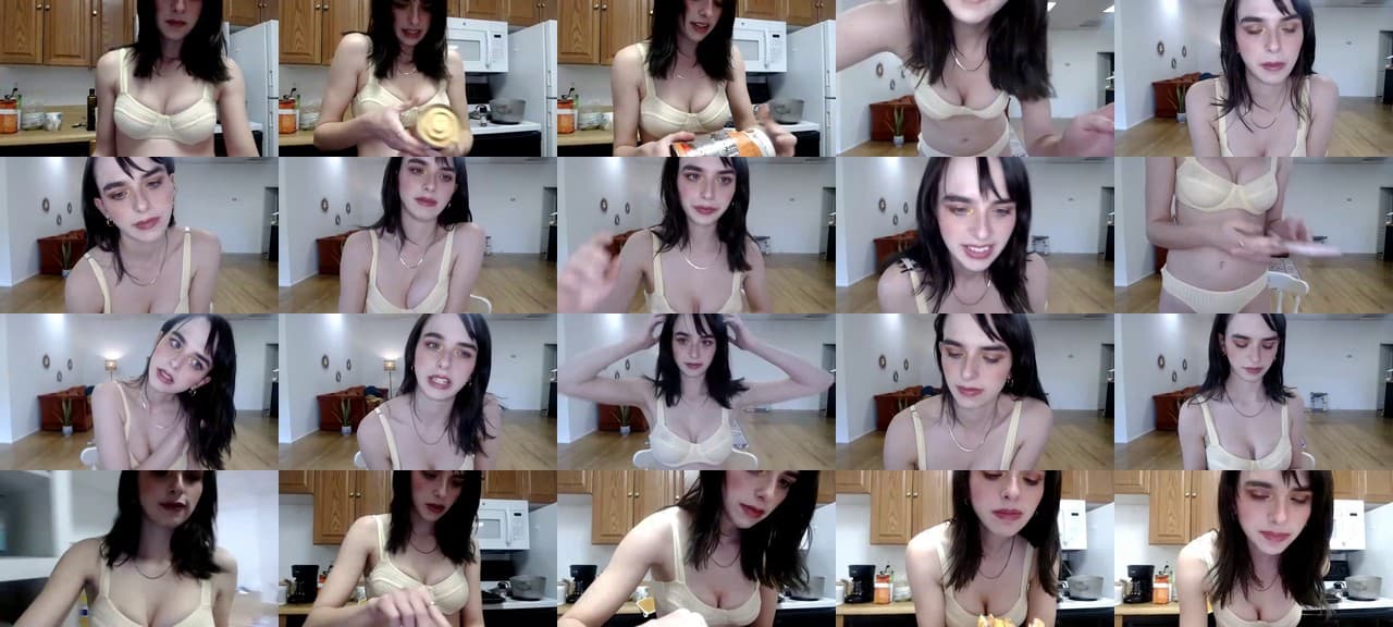 EmiliaFae-MFC-202112021625_m.jpg