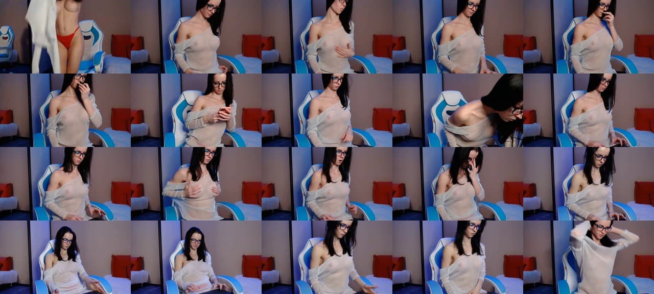 Stunny_Emily-MFC-202203051057_m.jpg