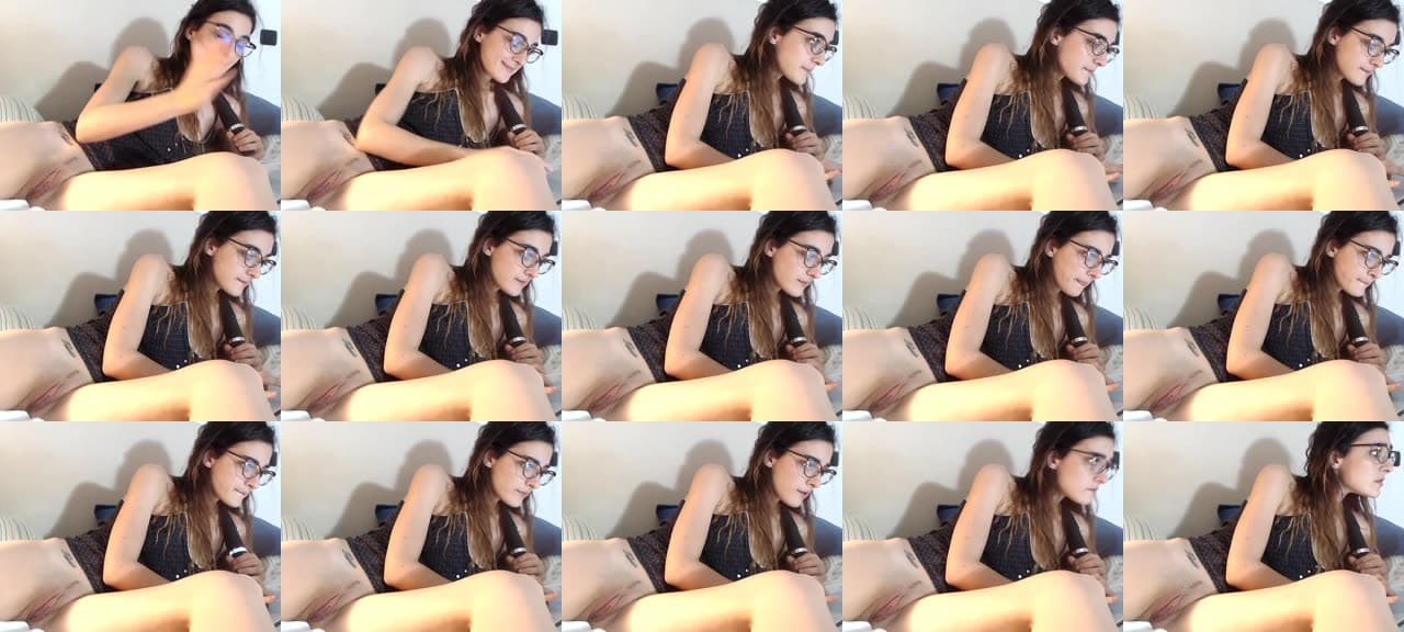 Lynnie_Chloe-MFC-201809242051_m.jpg