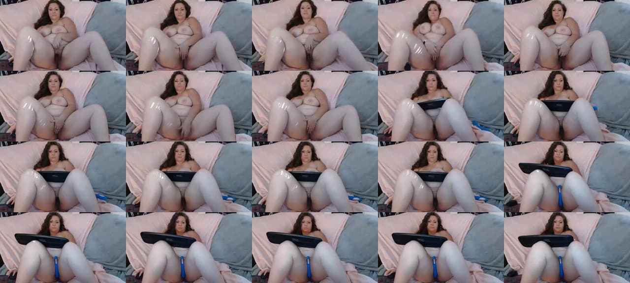 Kylie_McFly-MFC-202011161526_m.jpg