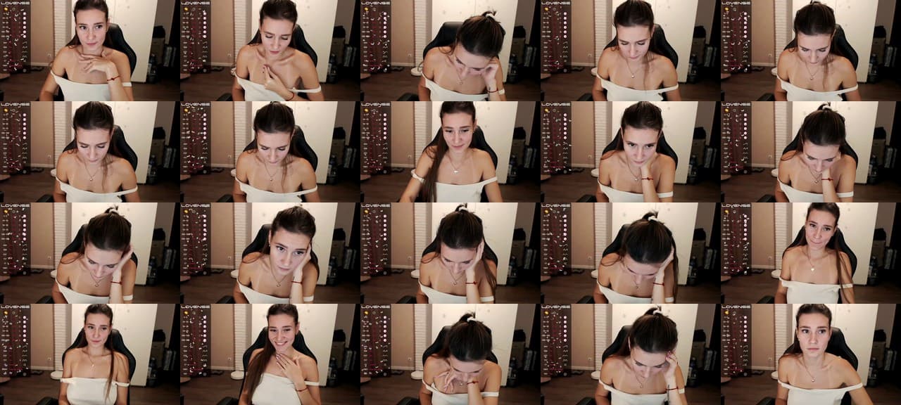 HollyMollyy-MFC-202210261742_m.jpg